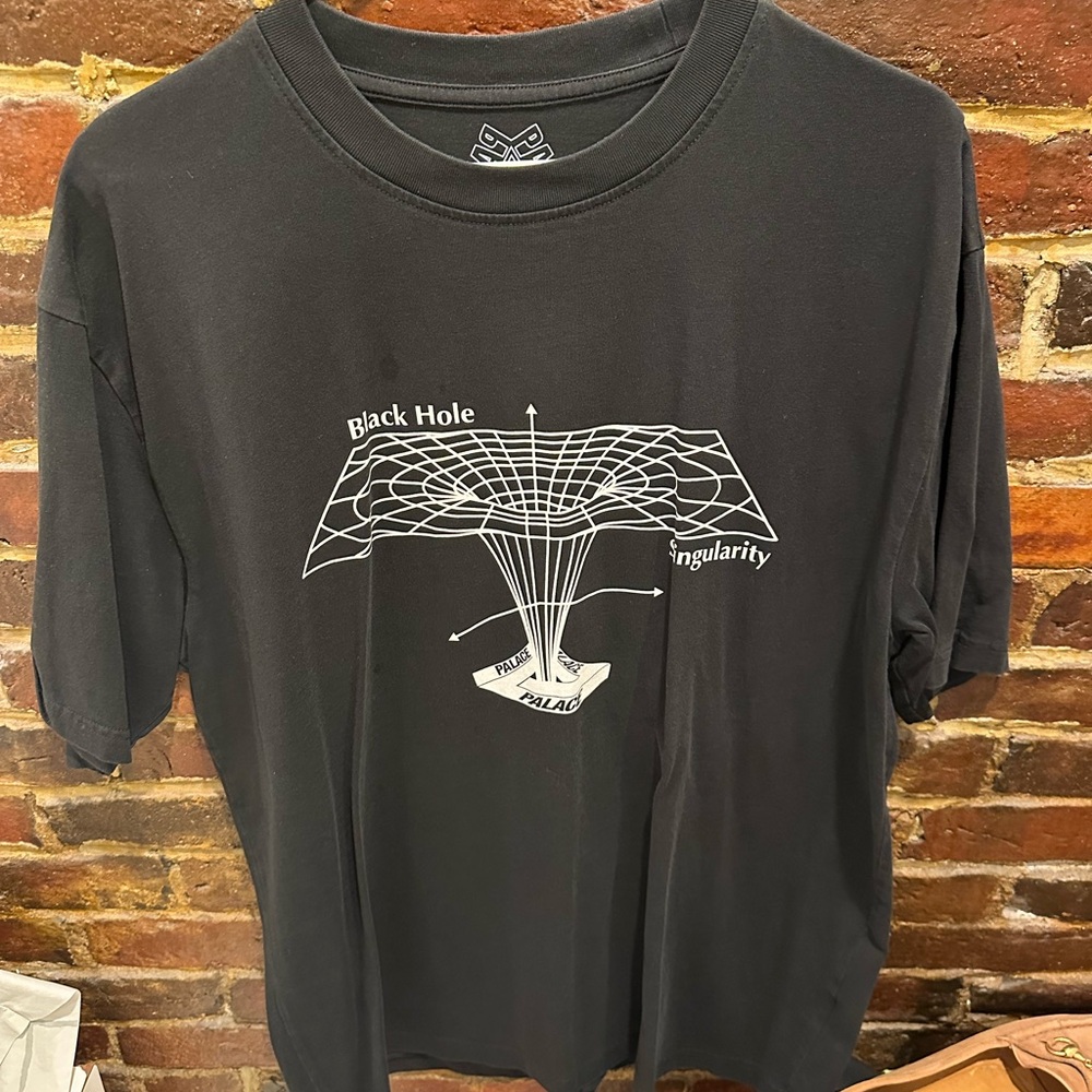 Palace Tshirt Men’s XL